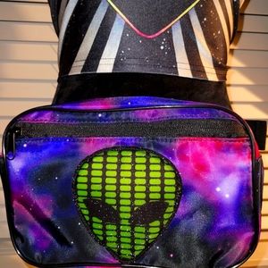 Alien light up fannypack